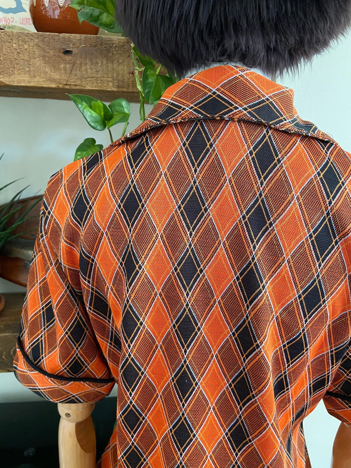 Vintage 1970s Orange & Brown Knit Dagger Collar Top