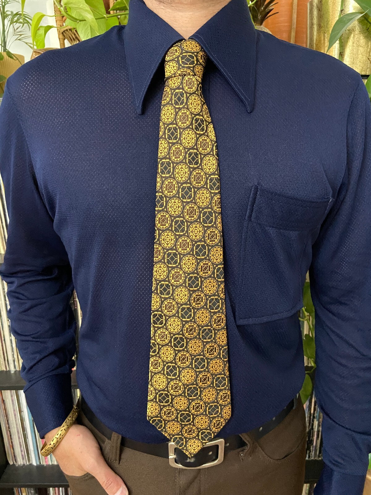 Vintage 1970s Gold & Black Woven St Michael Kipper Tie