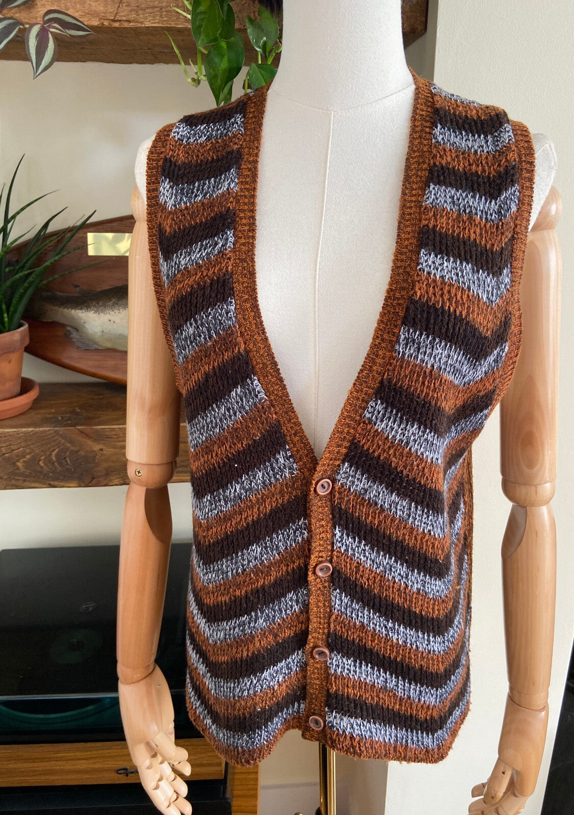 Vintage 1970s Brown Sleeveless Sweater Vest