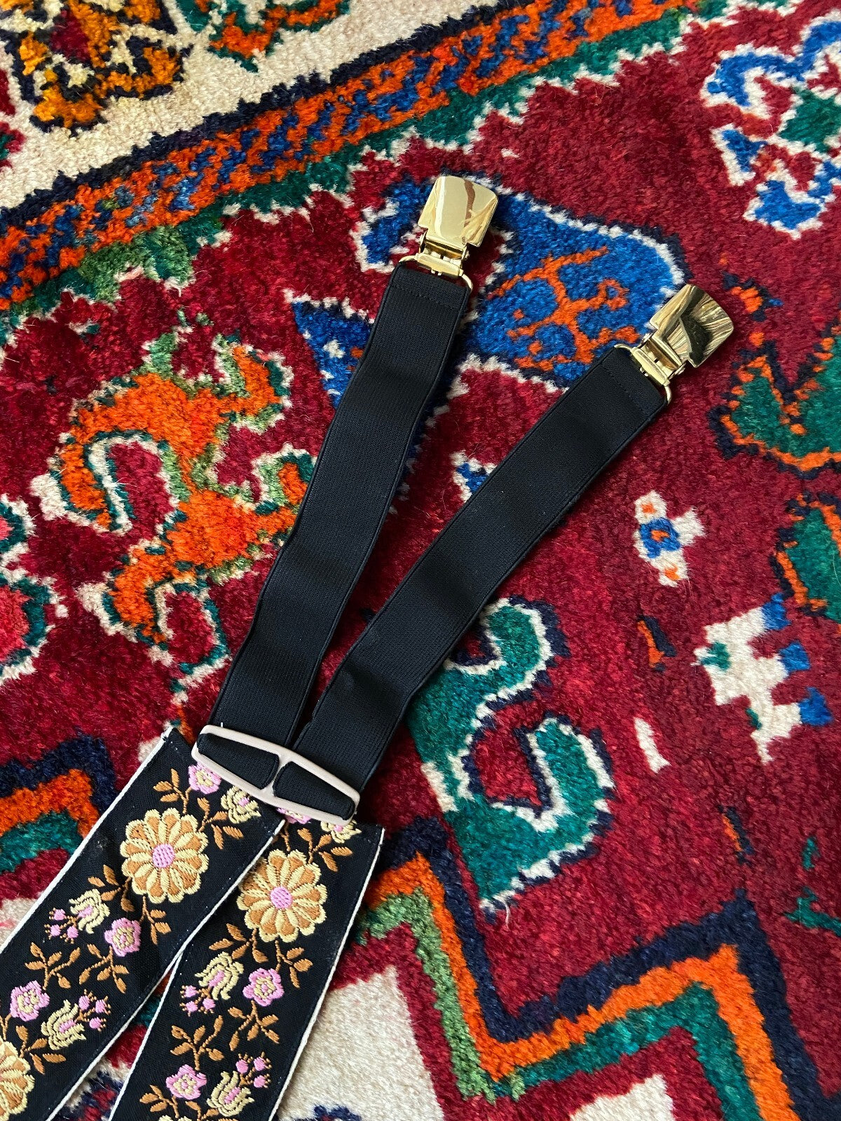 Vintage 1970s Embroidered Floral Pattern Braces