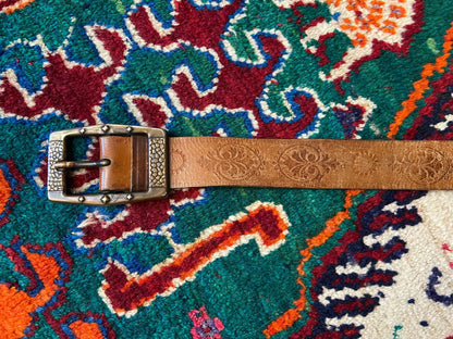 Vintage 1970s Tooled Leather Belt