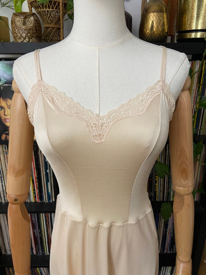 Vintage 1980s Beige St Michael Slip