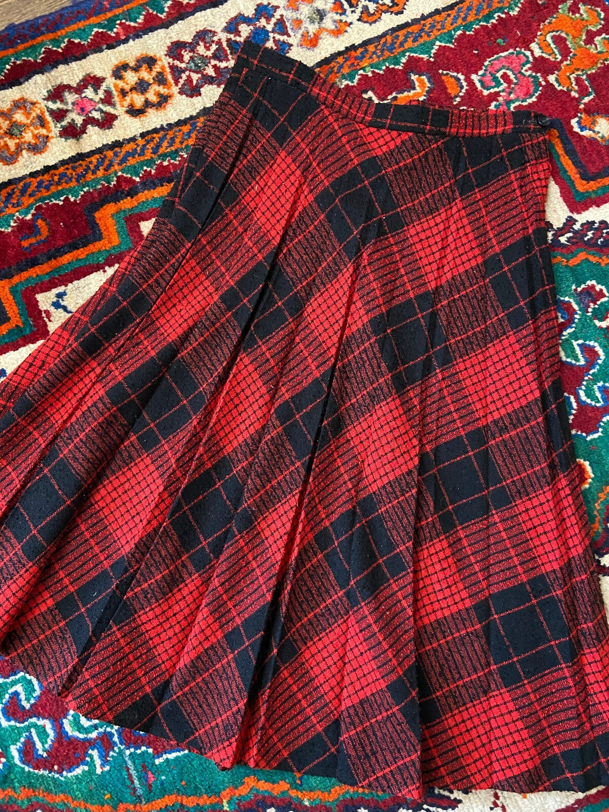 Vintage 1970s Black & Red Check Pleated Skirt