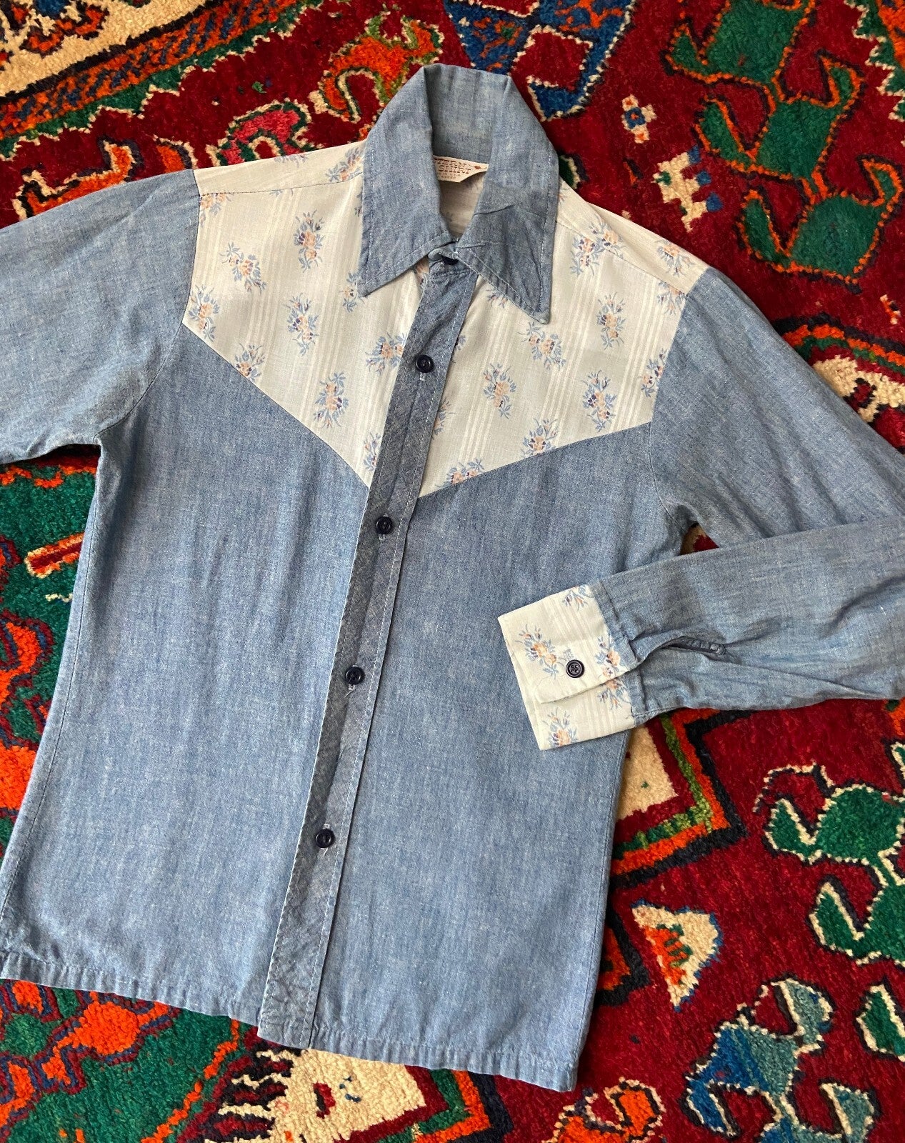 Vintage 1970s XS Floral Western Shirt