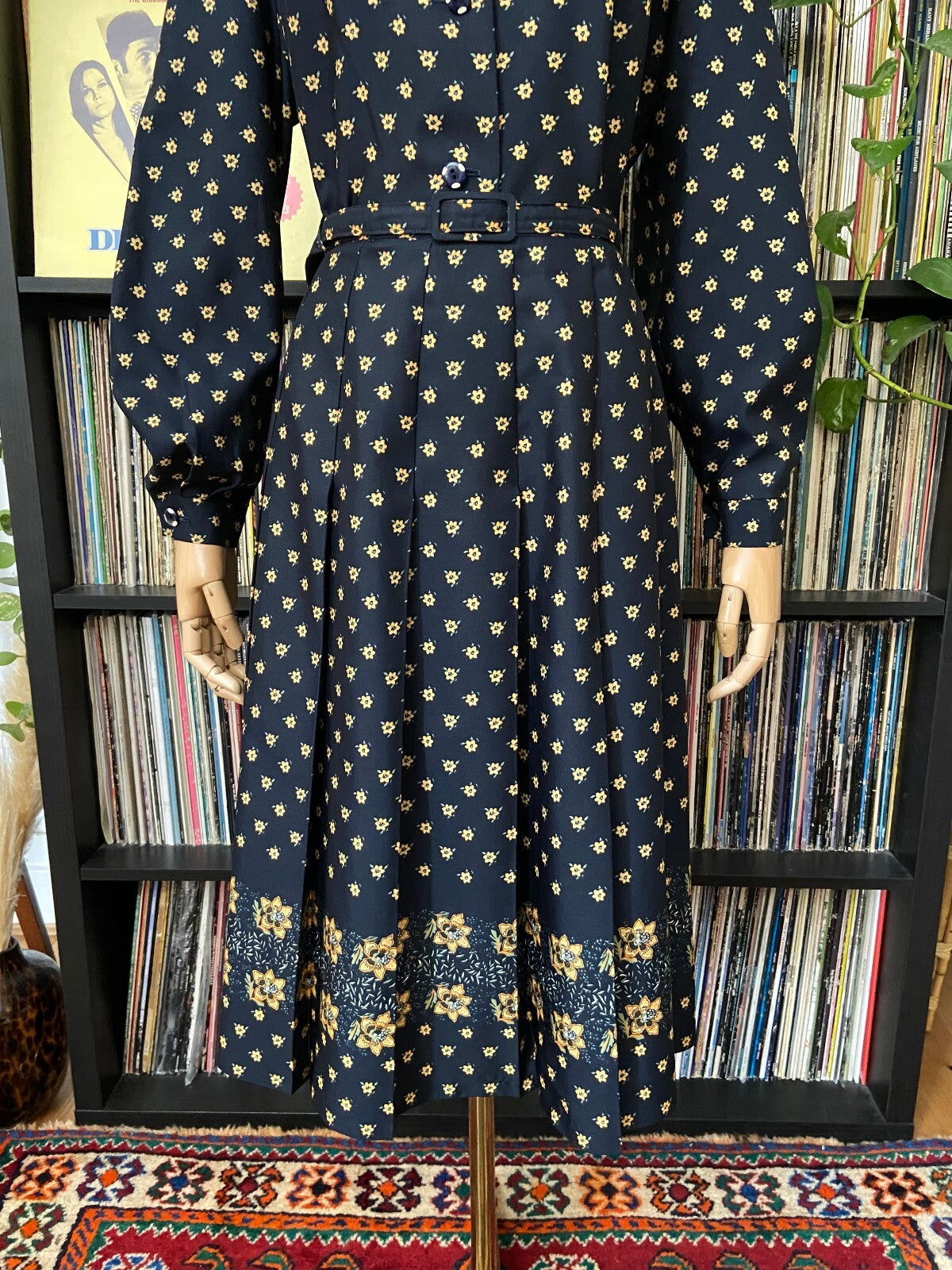 Vintage 1970s Navy Dagger Collar Blouse & Skirt Set