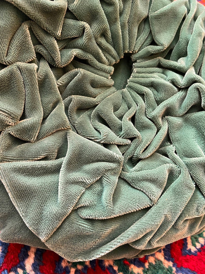 Vintage 1960s Green Velvet Turban Hat