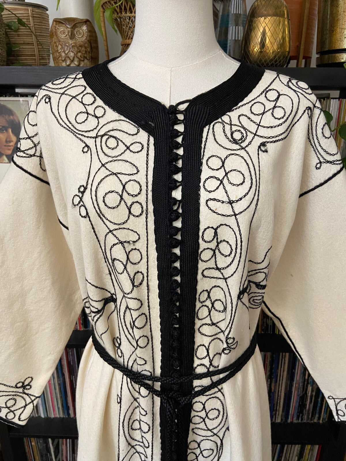 Vintage 1970s Cream & Black Button Down Kaftan