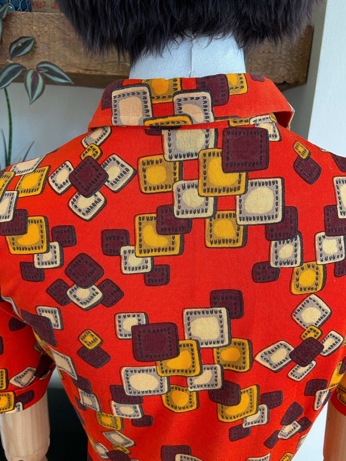 Vintage 1970s Red Geometric Dagger Collar Shirt