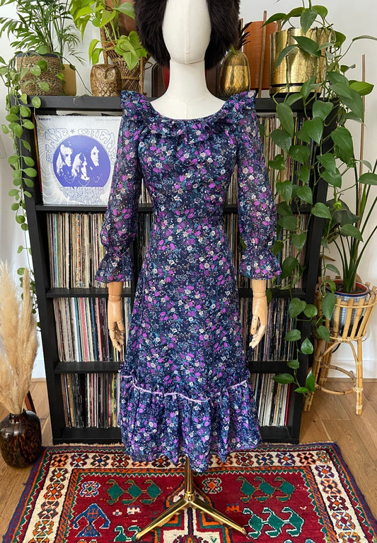 Vintage 1970s Navy & Purple Floral Prairie Dress