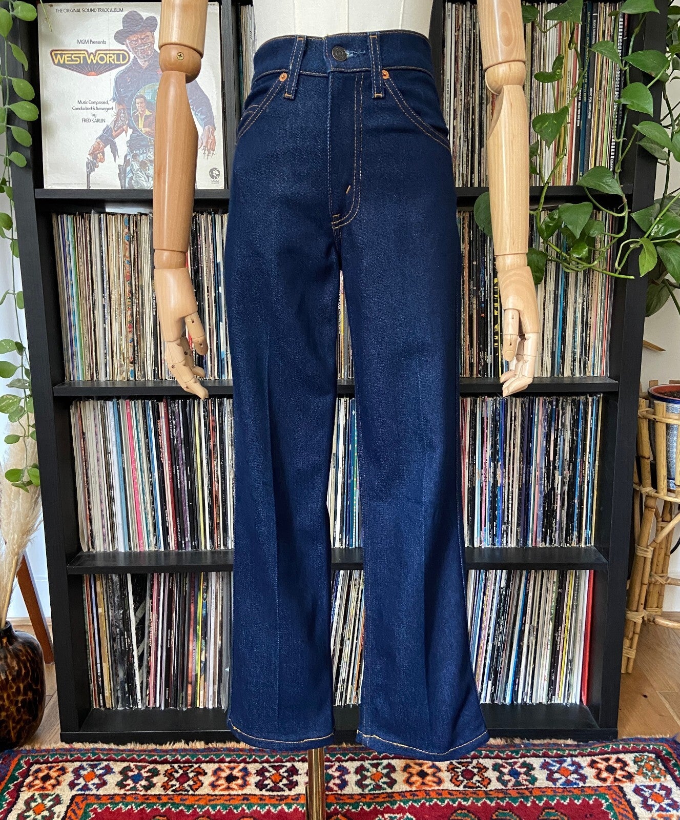 Vintage 90's Levis 417 Orange Tab Bootcut Jeans W27