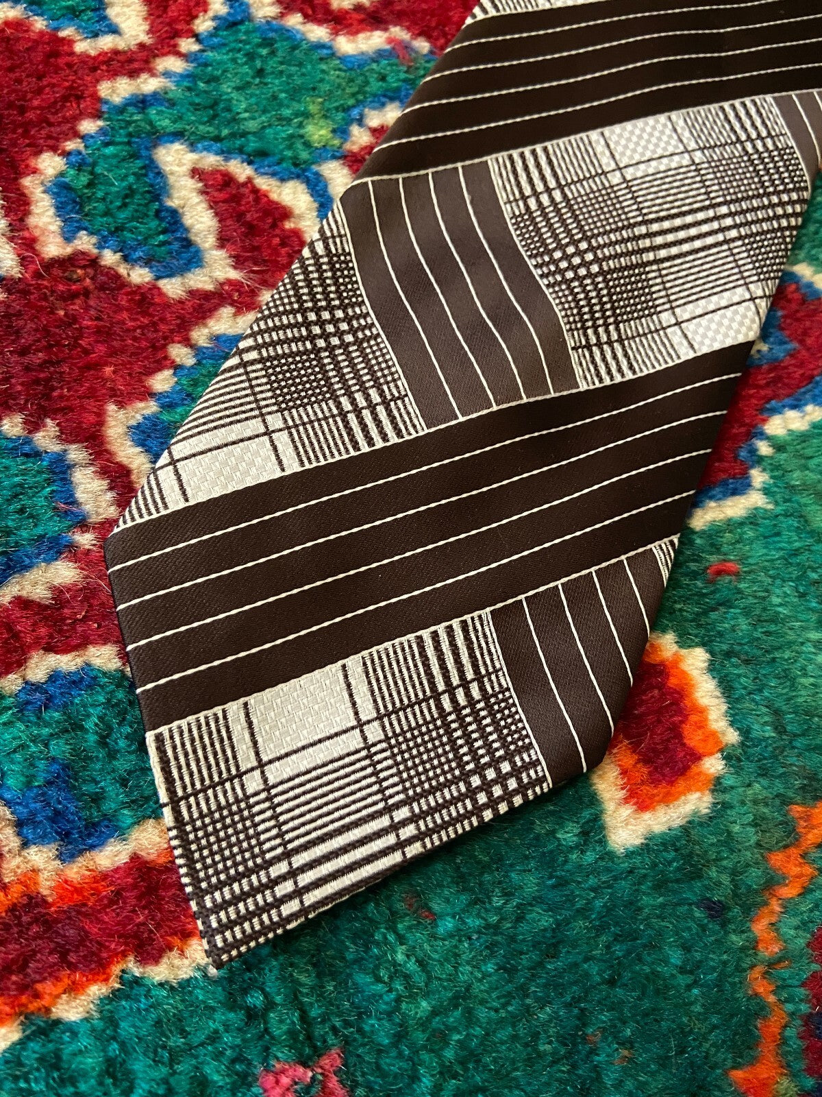Vintage 1970s Japanese Patterned Kipper Tie