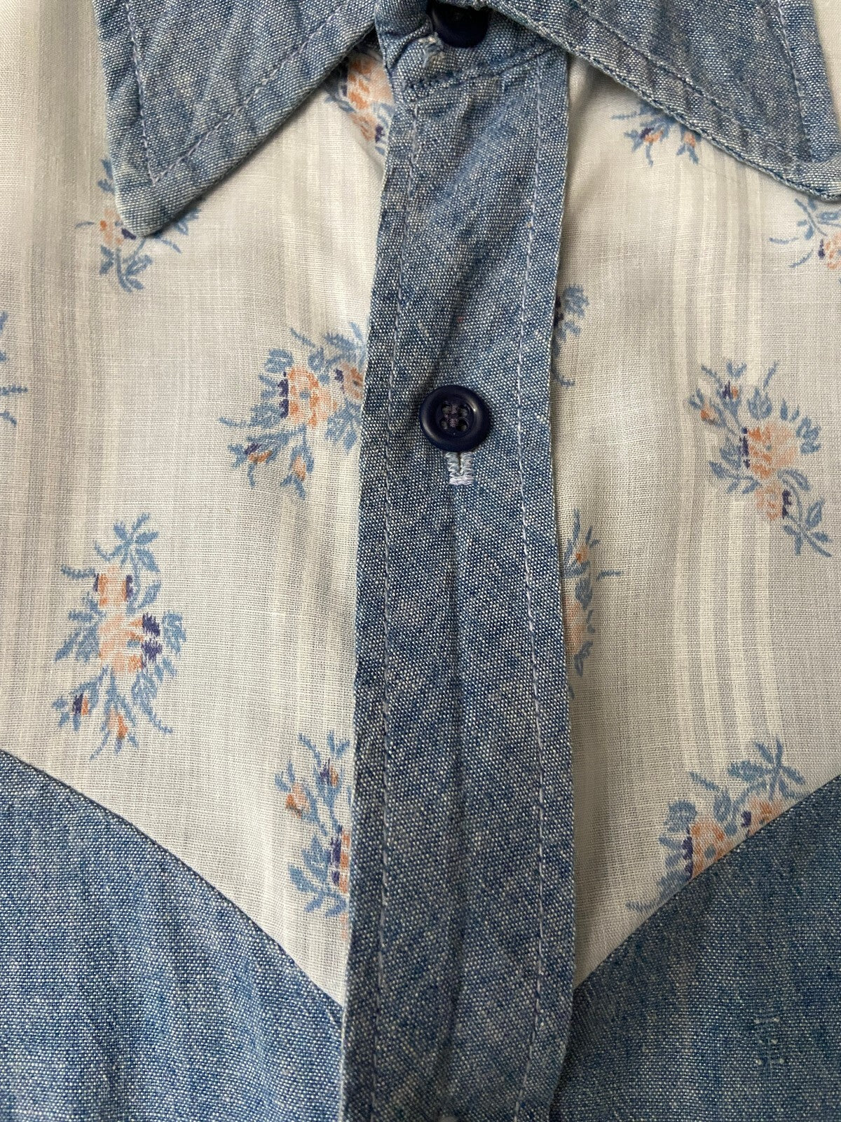 Vintage 1970s XS Floral Western Shirt