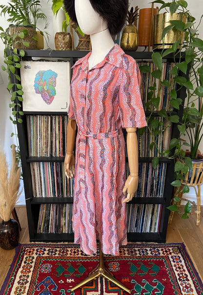 Vintage 1970s Pink Dagger Collar Shirt Dress