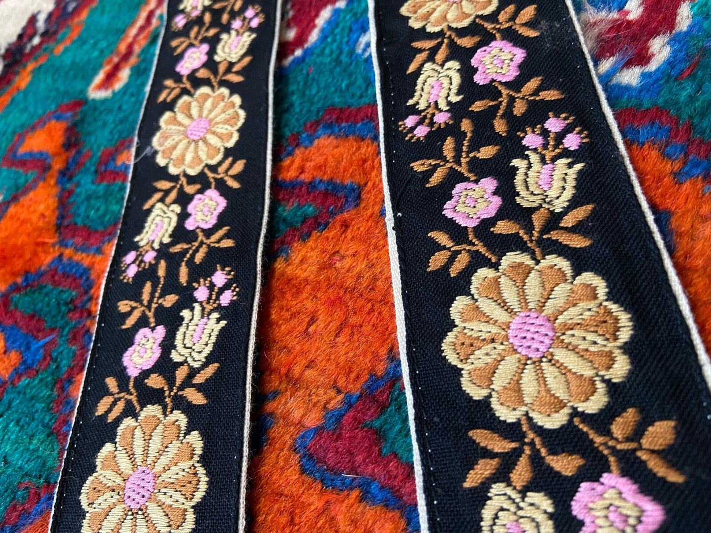 Vintage 1970s Embroidered Floral Pattern Braces