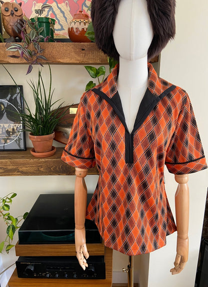 Vintage 1970s Orange & Brown Knit Dagger Collar Top