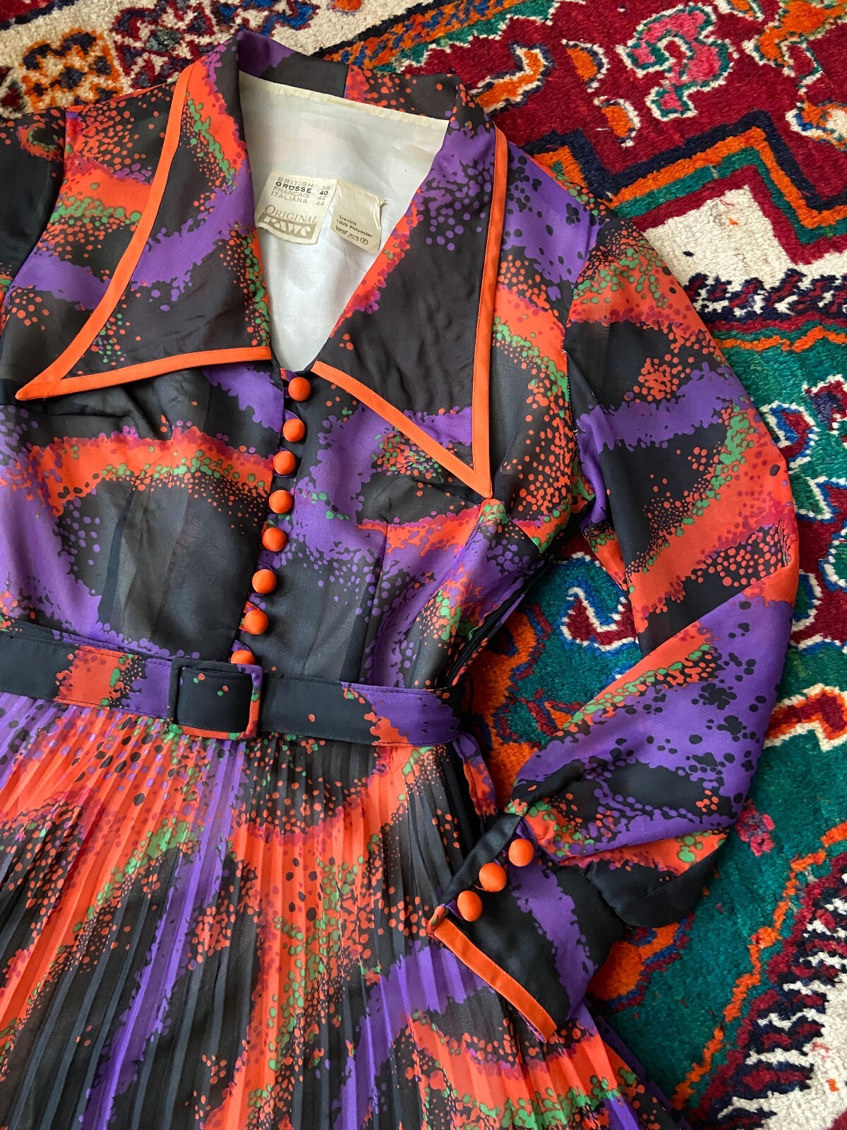 Vintage 1970s Dagger Collar Mini Dress