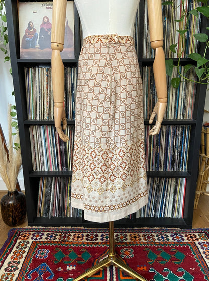 Vintage 1970s Beige Geometric Print Skirt