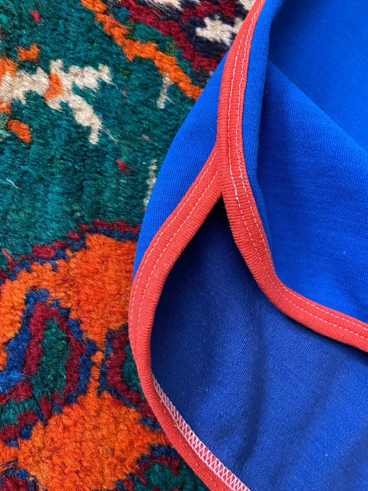 Vintage 1970s Men's Blue & Red Running Shorts W38-44