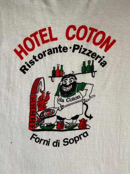 Vintage 1980s Hotel Coton Pizzeria Print Souvenir T-Shirt