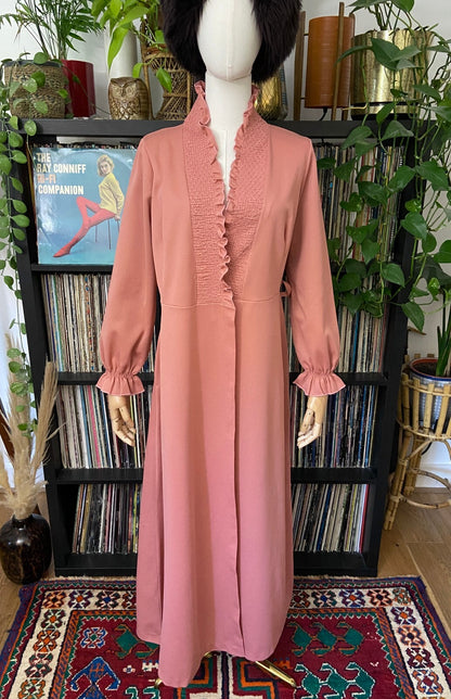 Vintage 1970s Salmon Pink Dressing Gown