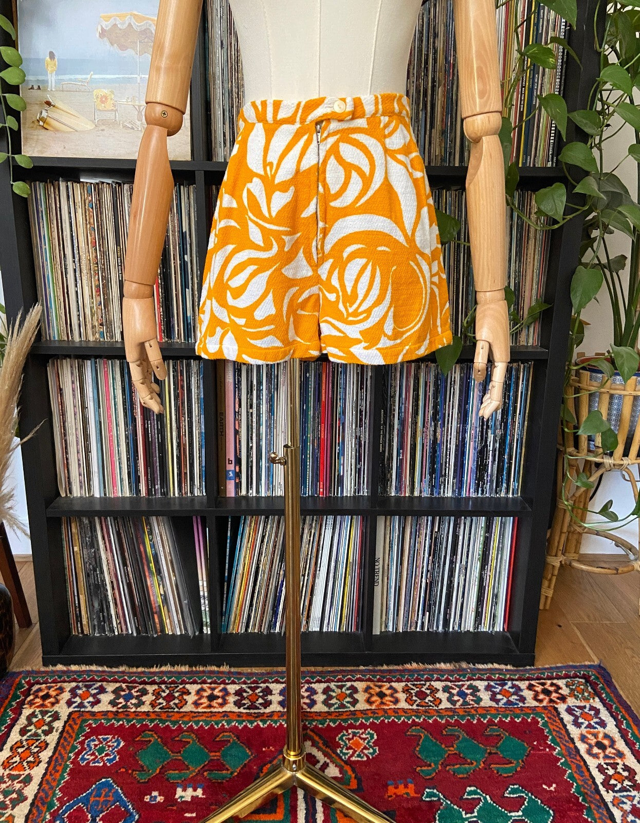 Vintage 1970s Patterned High Waisted Shorts W26