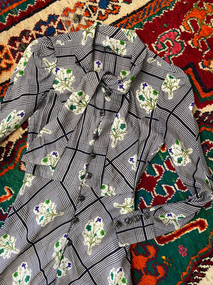 Vintage 1970s Button Up Pussybow Dress