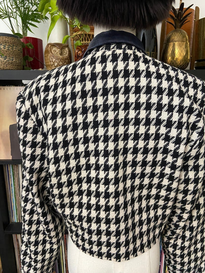 Vintage 1980s B&W Houndstooth Cropped Blazer