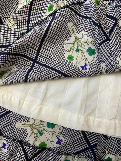 Vintage 1970s Button Up Pussybow Dress
