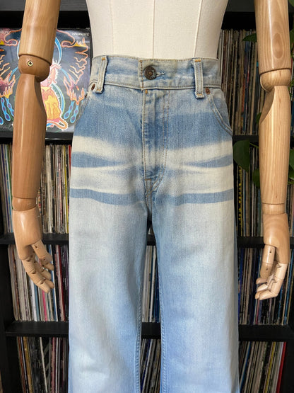 Vintage Y2K Levi's 525 Bootcut Flared Jeans W33