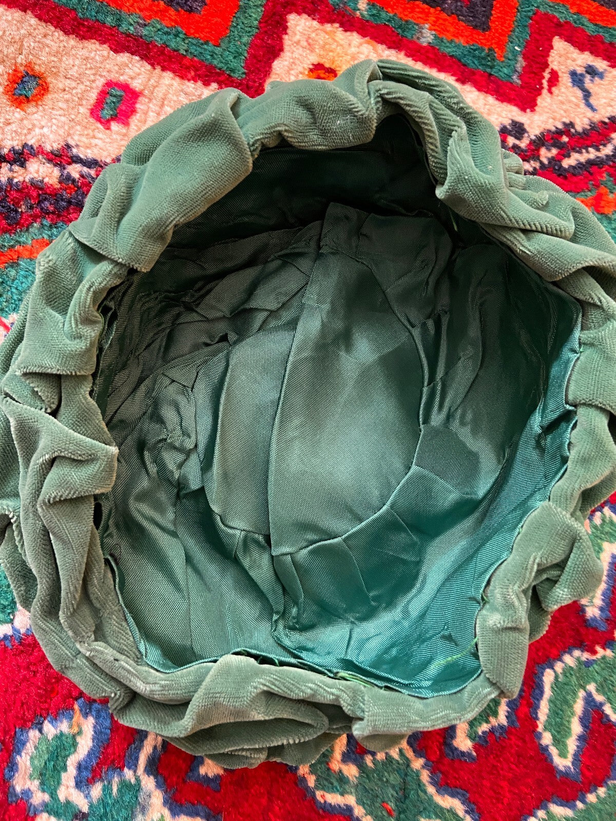 Vintage 1960s Green Velvet Turban Hat