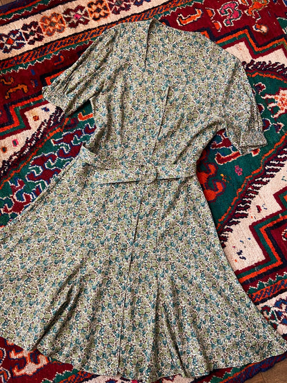 Vintage 90s Green Floral Tea Dress