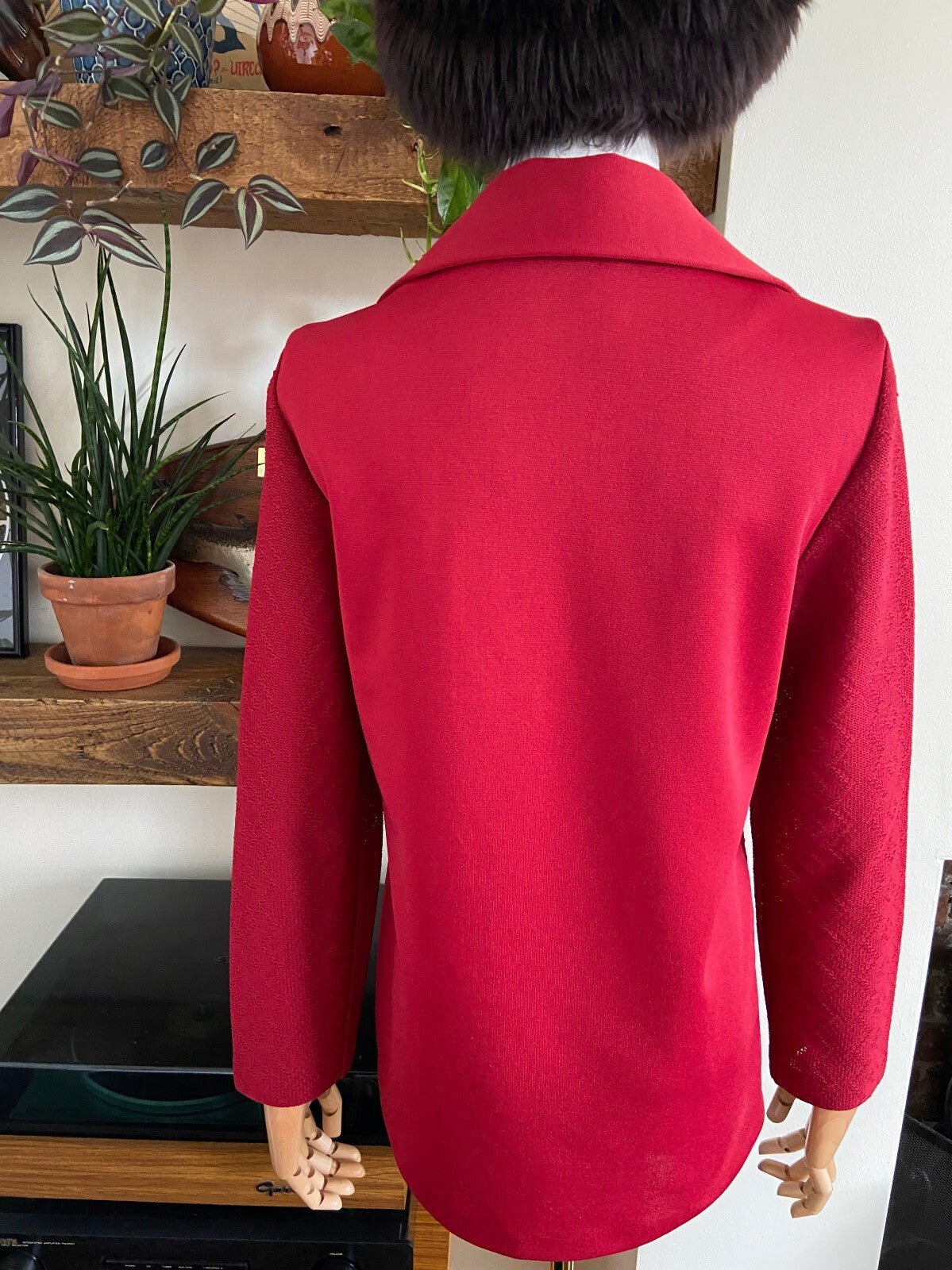 Vintage 1970s Burgundy Dagger Collar Cardigan