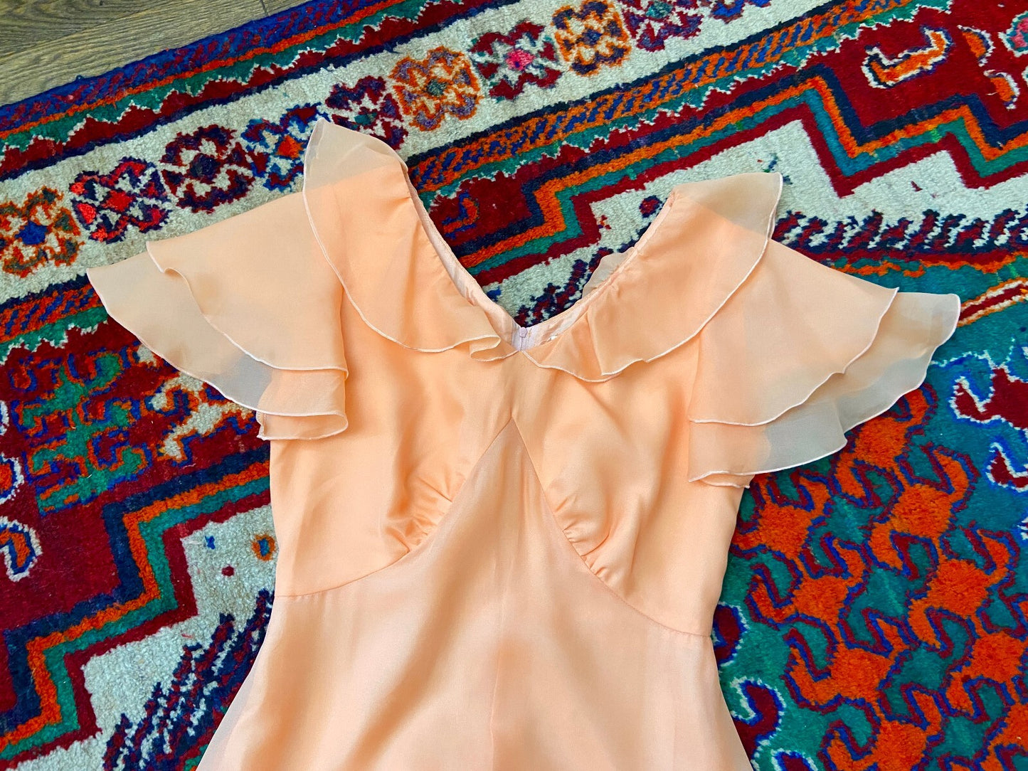Vintage 1970s Peach V-Neck Maxi Dress