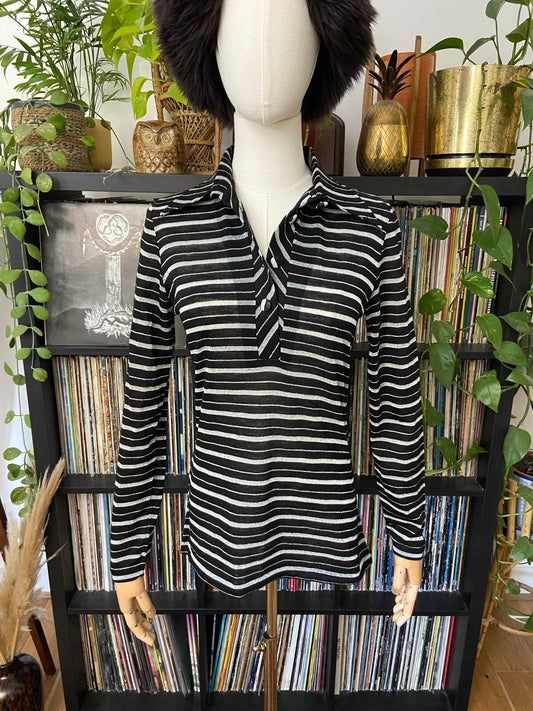 Vintage 1970s Black & Silver Knit Dagger Collar Shirt