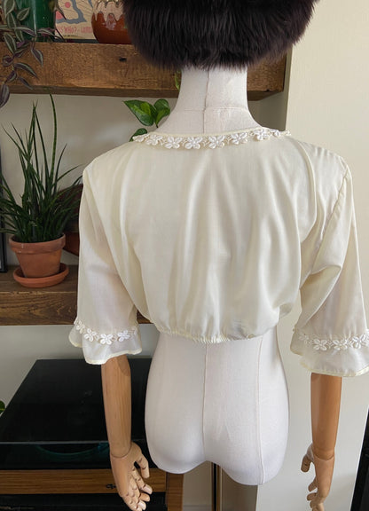 Vintage 1970s Pale Yellow Cropped Blouse