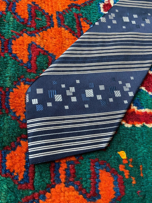 Vintage 1970s Japanese Navy Kipper Tie