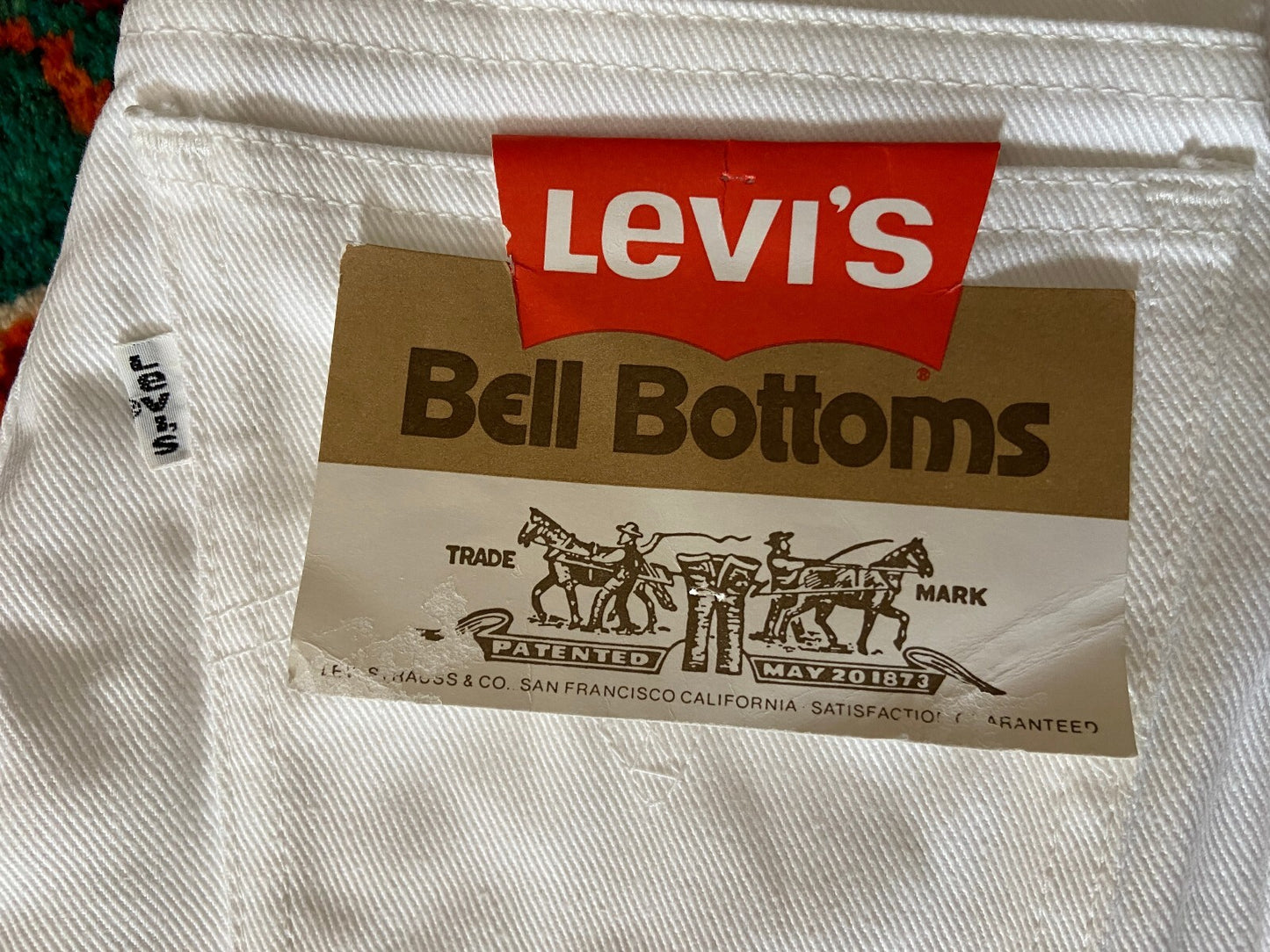 Vintage 1970s Deadstock Levis White Bellbottom Jeans W25