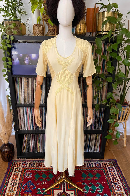 Vintage 1980s Pale Yellow Crochet Detail Dress
