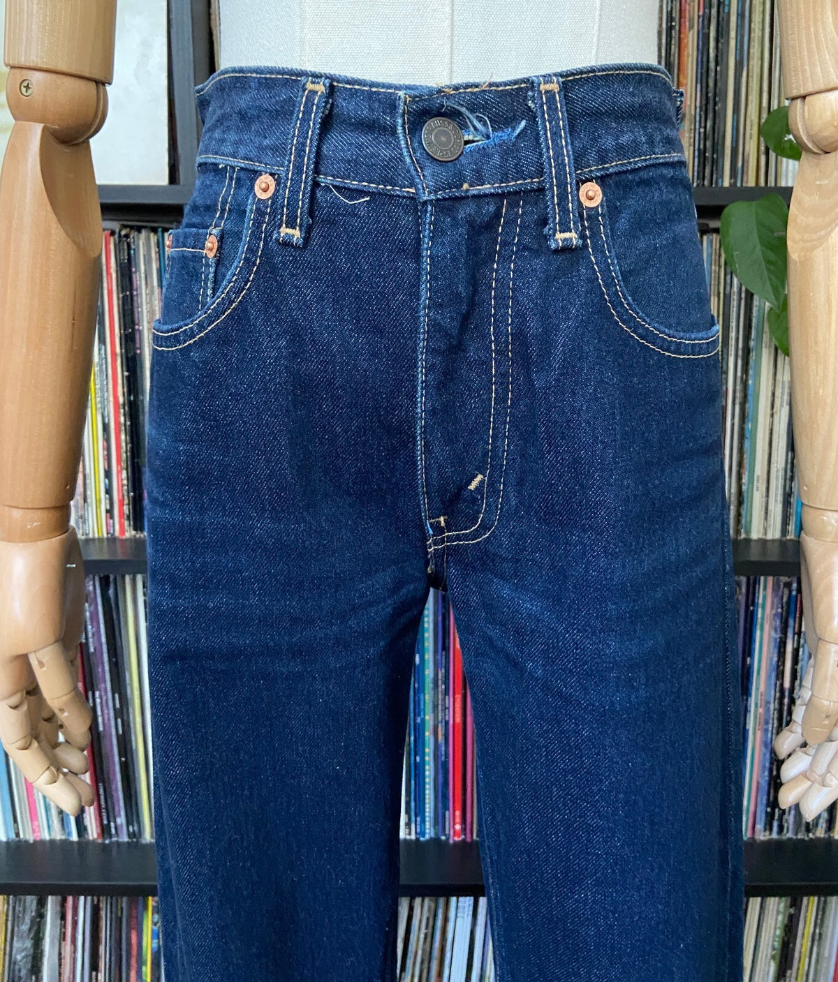 Vintage 90s Levis 611 Orange Tab Straight Leg Jeans W28
