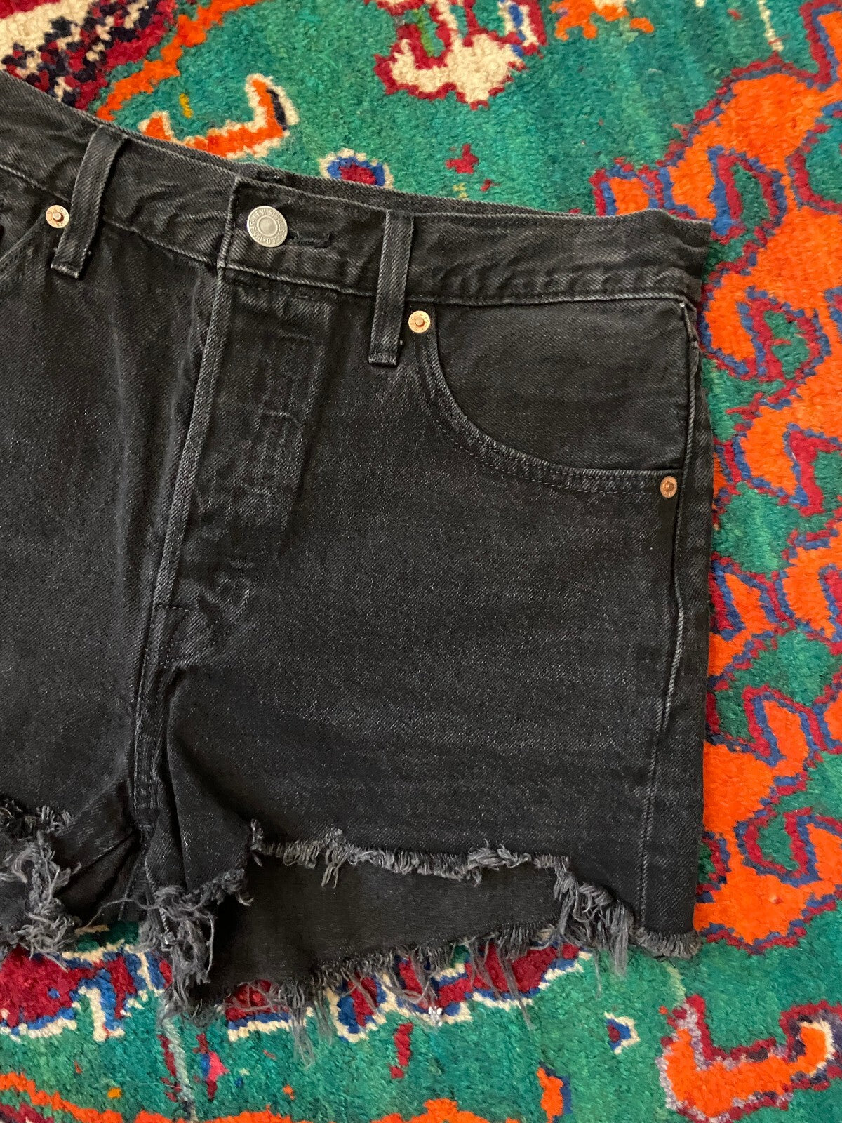 Black Levi's Cut Off Shorts W30