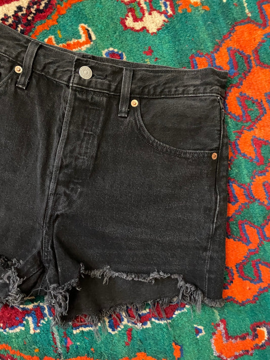 Black Levi's Cut Off Shorts W30