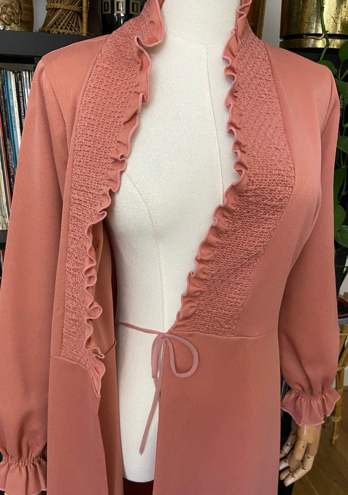 Vintage 1970s Salmon Pink Dressing Gown