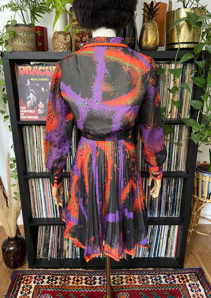 Vintage 1970s Dagger Collar Mini Dress