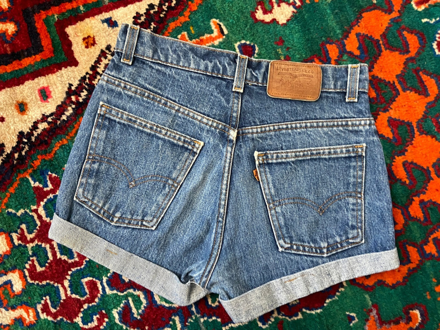 Vintage 1980s Levis Orange Tab Denim Shorts W28