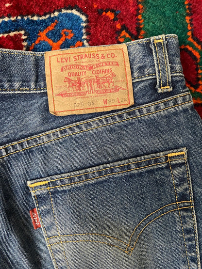 Vintage Y2K Levi's 525 Bootcut Flared Jeans W30