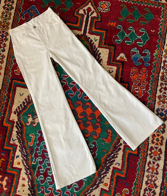 Vintage 1970s Deadstock Levis White Bellbottom Jeans W25