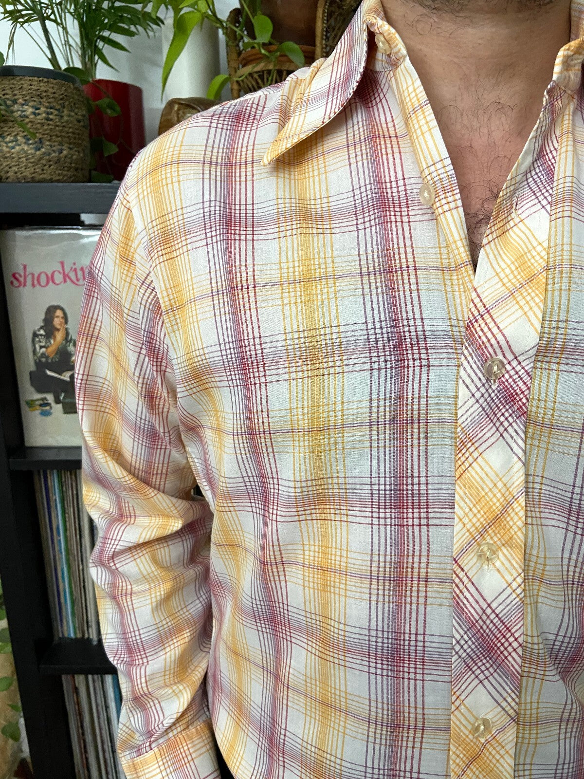 Vintage 1970s Pink & Yellow Dagger Collar Shirt
