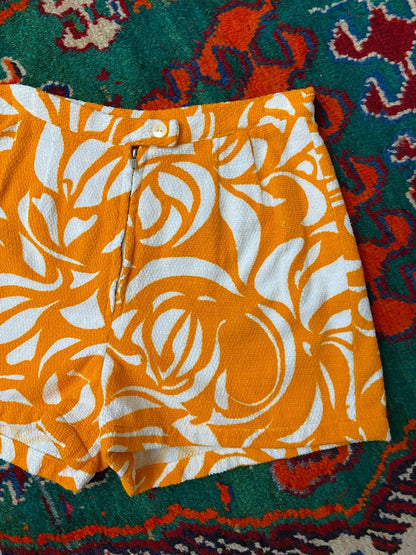Vintage 1970s Patterned High Waisted Shorts W26