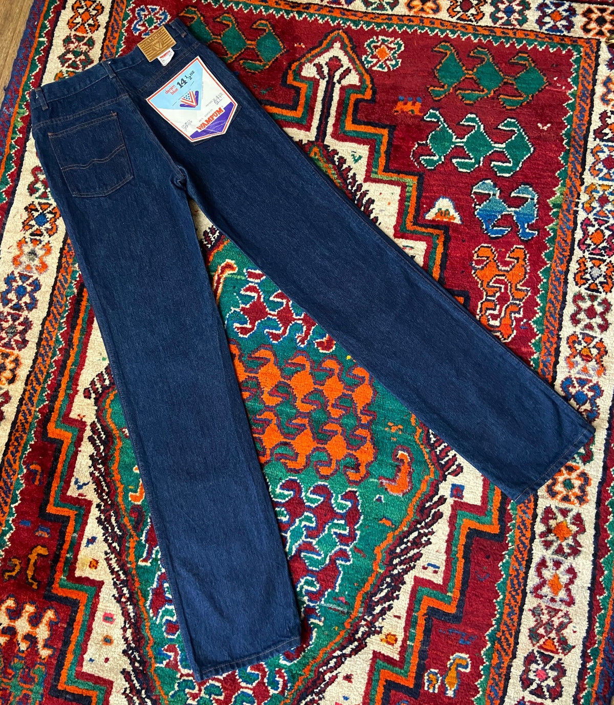 Vintage 1980s Deadstock Wampum Straight Leg Jeans W28