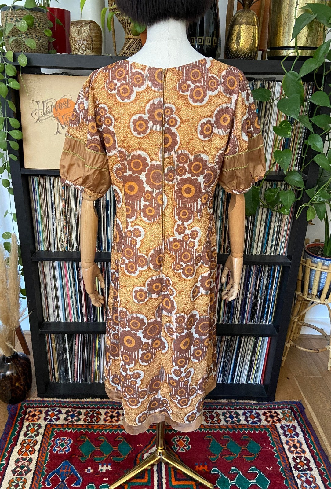 Vintage 1970s Brown Flower Power Dress